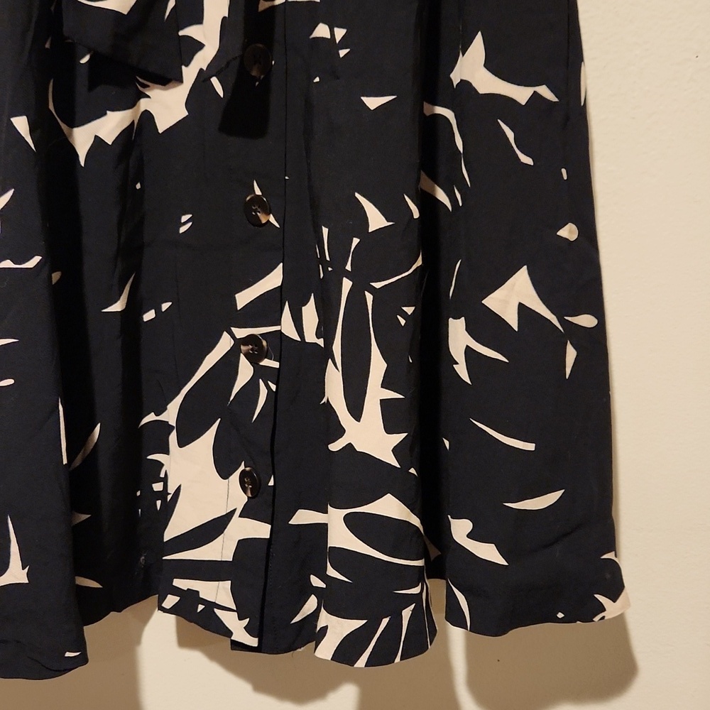 ❤️ NWOT! ANN TAYLOR MIDNIGHT PALM PRINT A-LINE TIE WAIST MIDI SKIRT, 0 - Picture 4 of 8